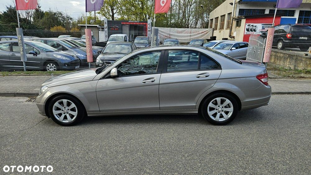 Mercedes-Benz Klasa C 220 CDI Classic - 14