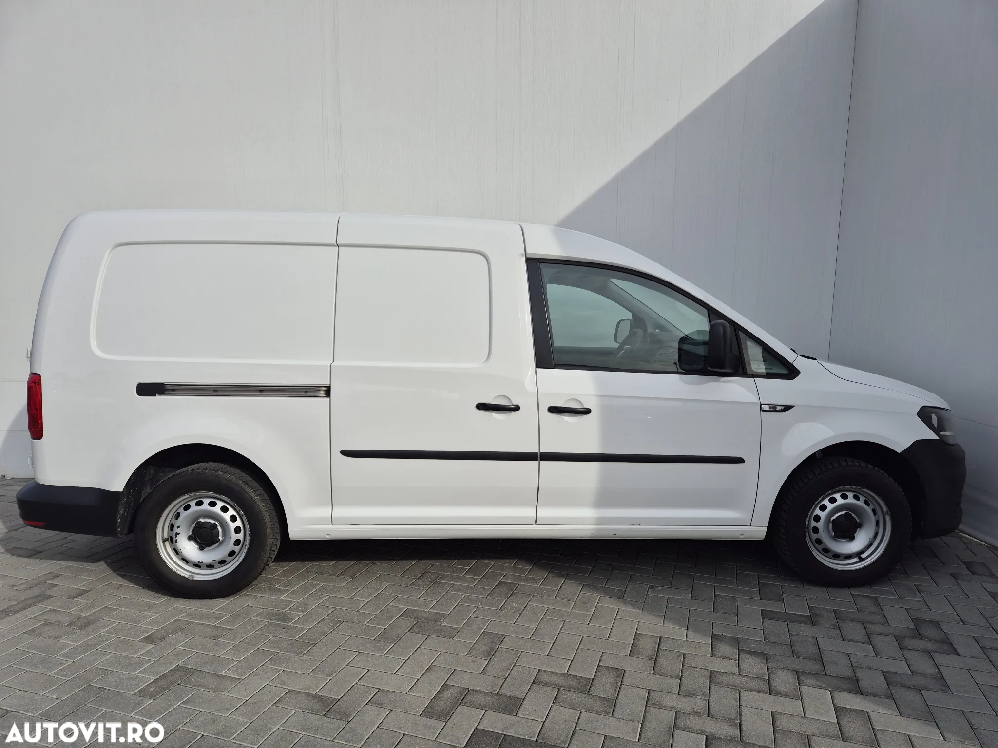 Volkswagen Caddy Maxi 2.0 TDI 75 kW - 6