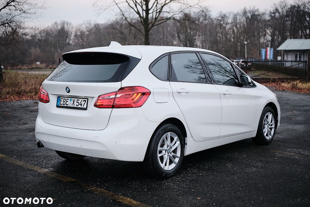 BMW Seria 2 218i - 40