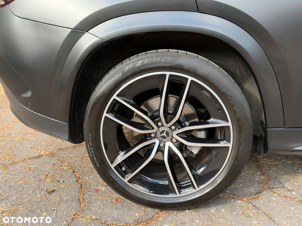 Mercedes-Benz GLE - 22