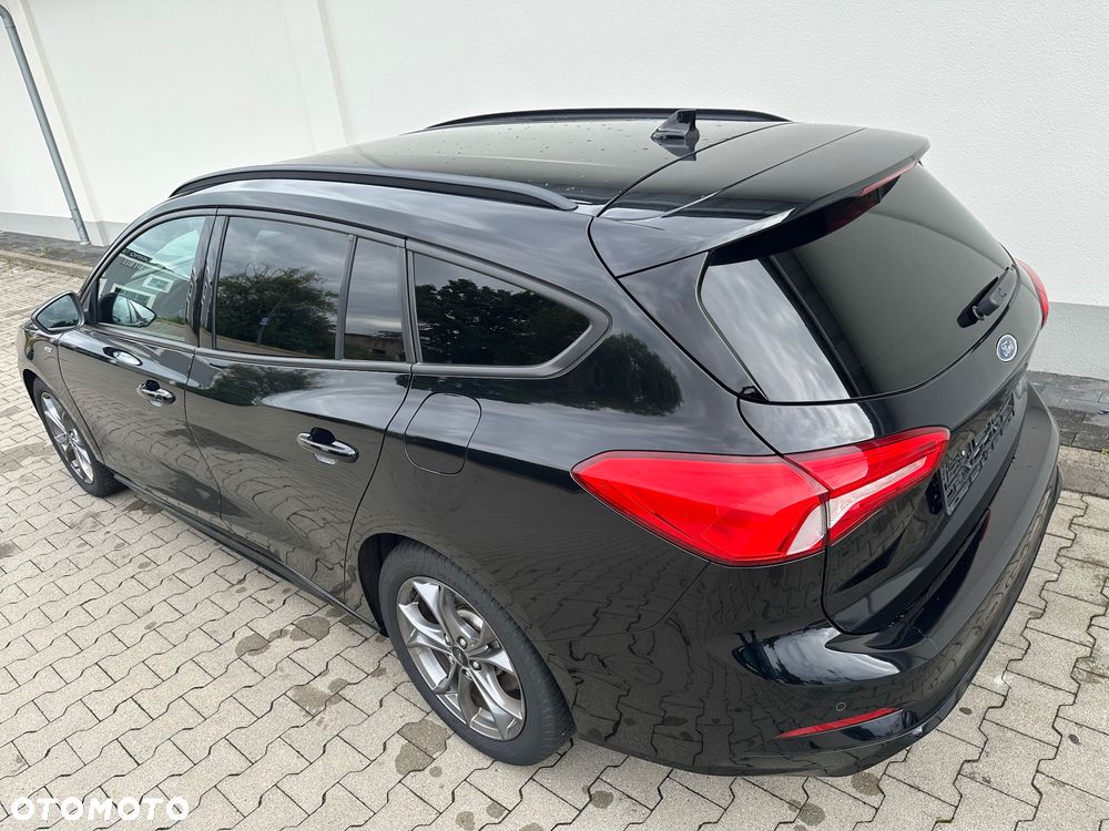 Ford Focus 2.0 EcoBlue ST-Line - 11