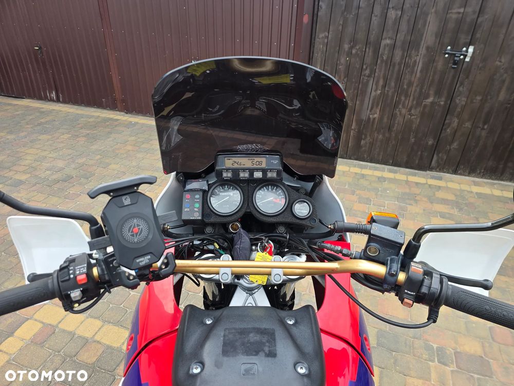 Honda XRV - 20