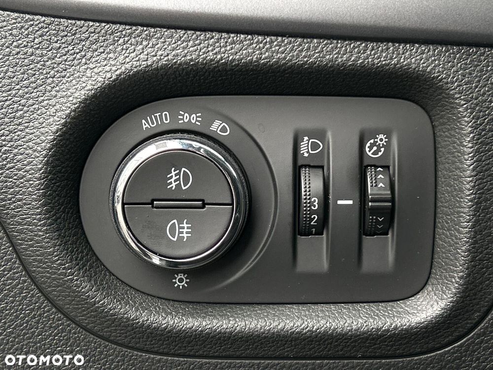Opel Astra V 1.5 CDTI Elegance S&S - 20