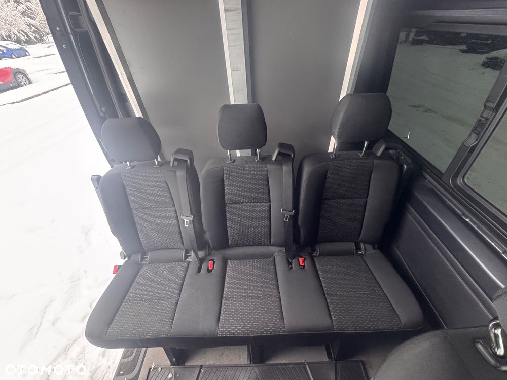 Mercedes-Benz Sprinter - 2