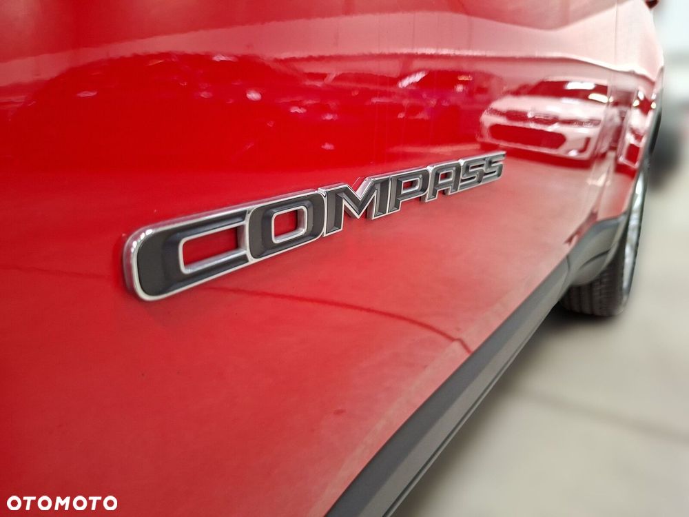 Jeep Compass - 24