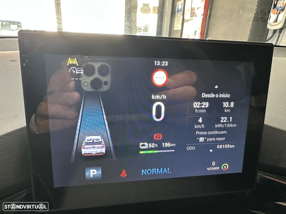 MG MG4 64 kWh Luxury - 31