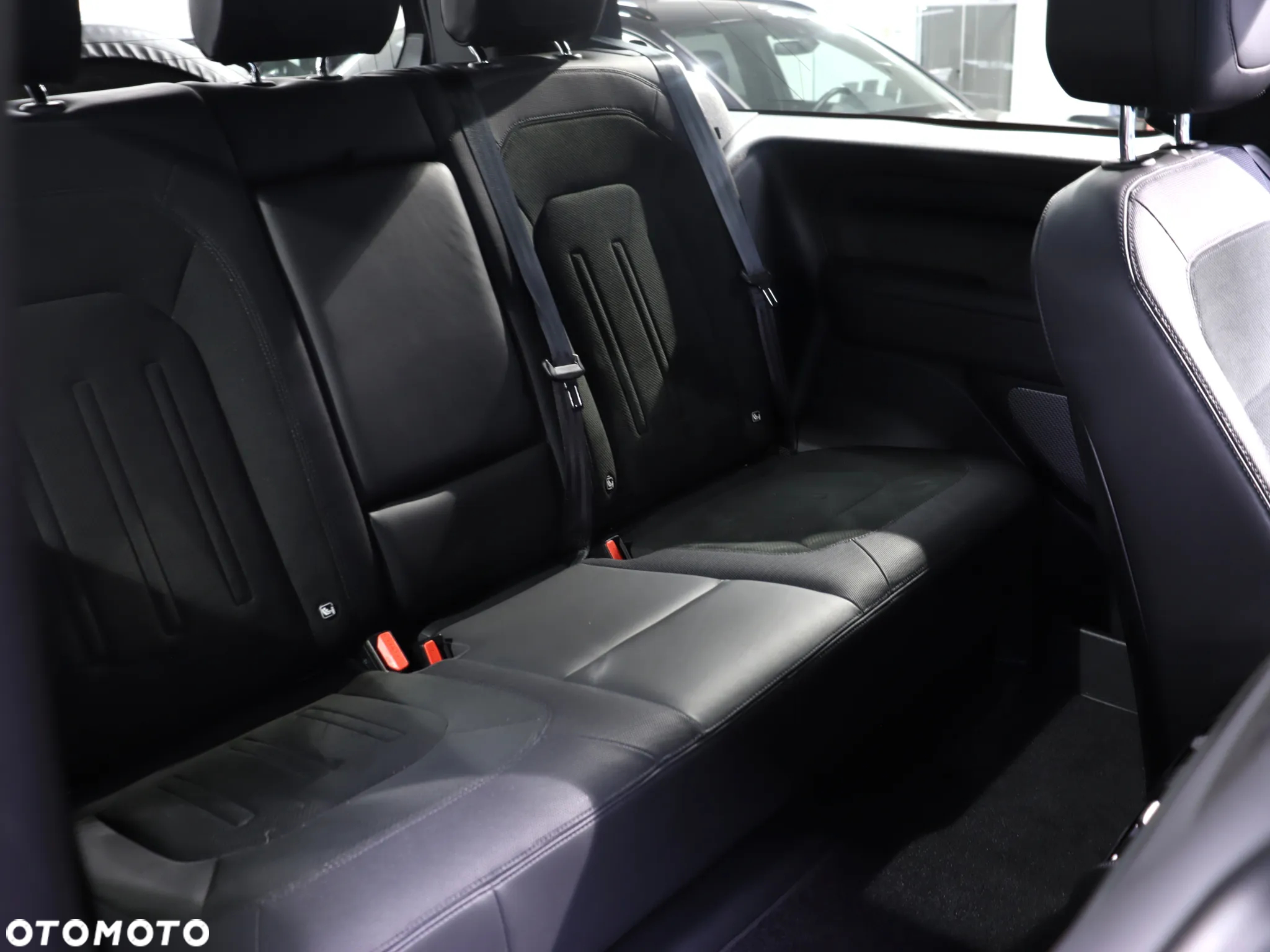 Land Rover Defender 90 5.0 P525 V8 - 26