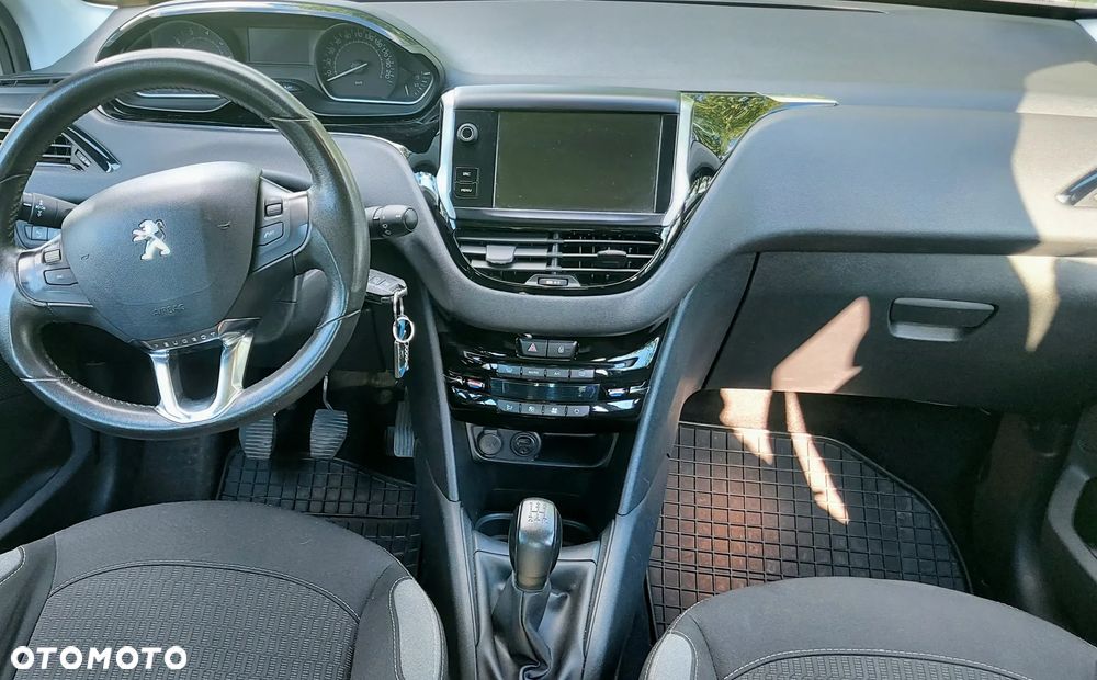 Peugeot 208 1.2 PureTech Active - 6