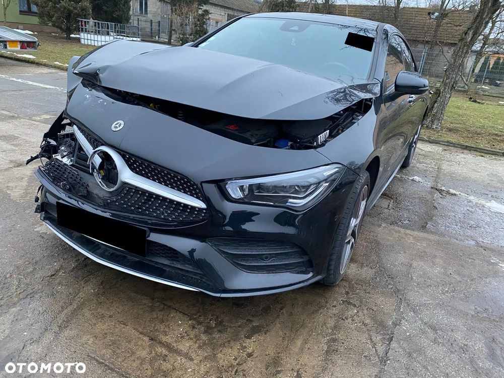 Mercedes-Benz CLA 250 e 8G-DCT AMG Line - 2