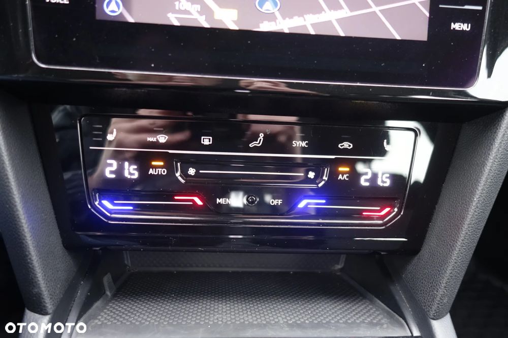 Volkswagen Passat Variant 2.0 TDI EVO Business DSG - 17