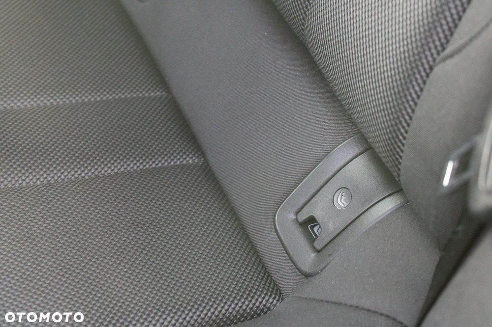 Audi A4 Limousine - 36