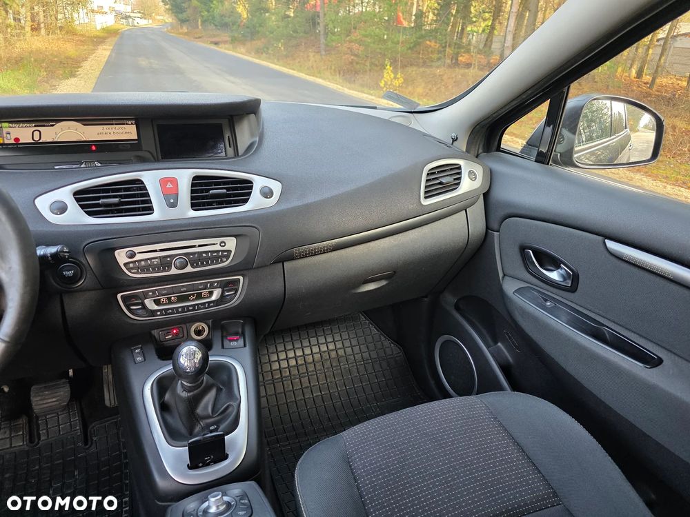 Renault Scenic 1.5 dCi Alize - 12