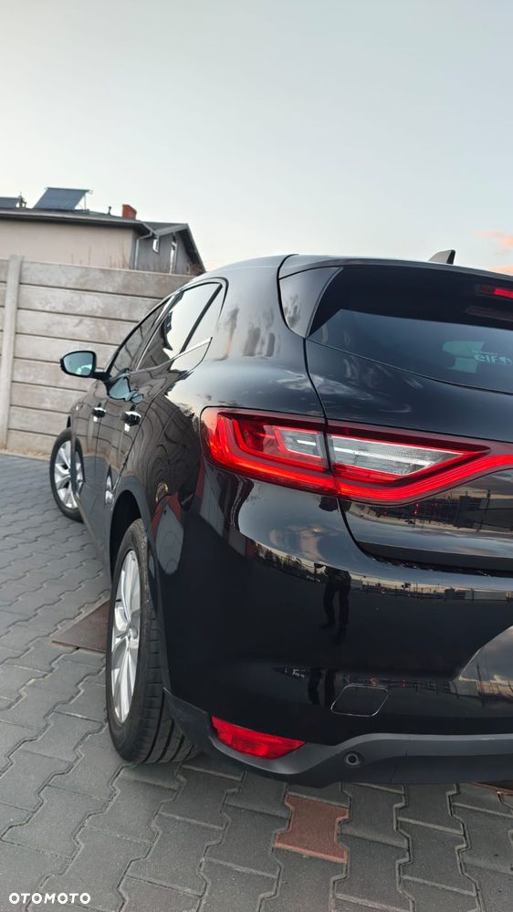 Renault Megane 1.6 SCe Limited - 34