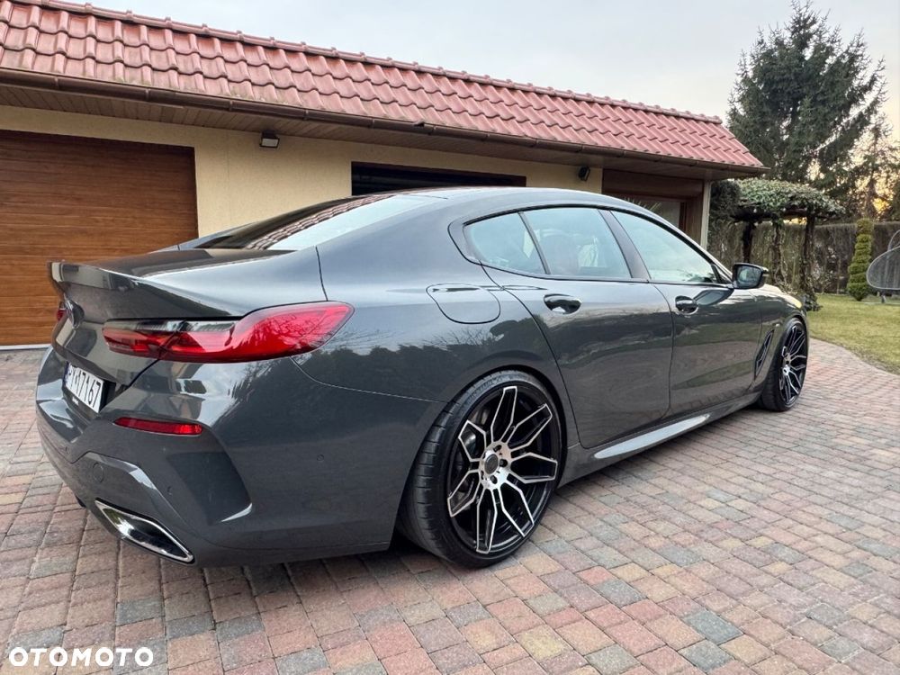 BMW Seria 8 - 11