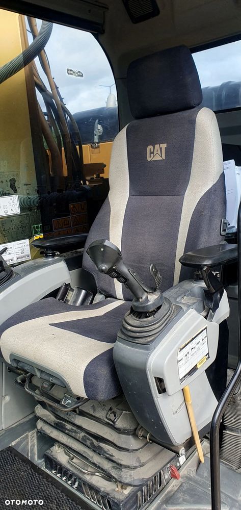 Caterpillar 330 F - 6