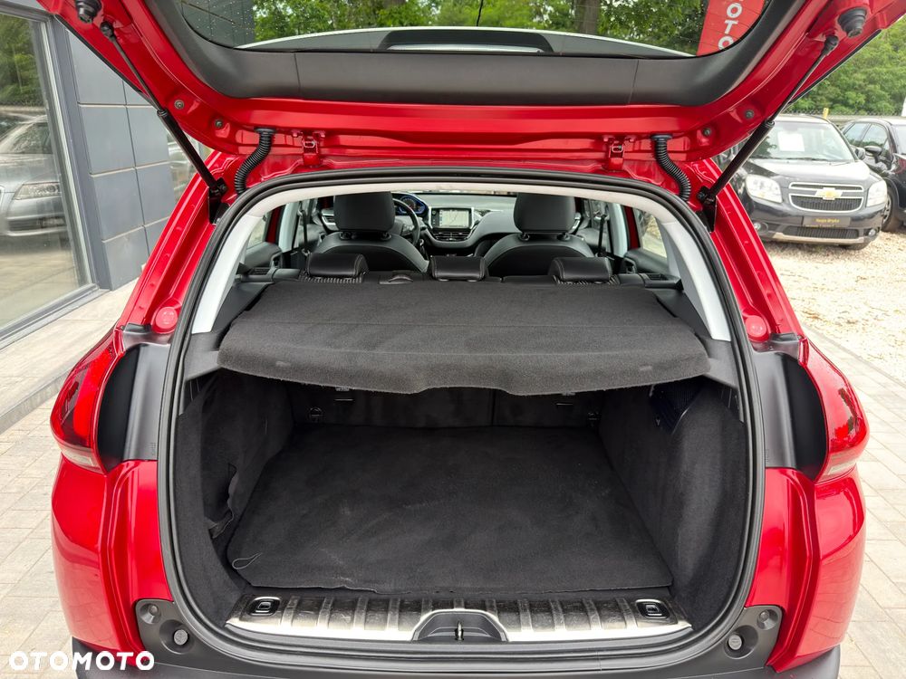Peugeot 2008 1.2 Pure Tech GPF Allure S&S - 26
