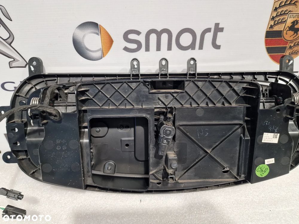 MG ZS EV ELECTRIC 20- ATRAPA / GRILL / GNIAZDO ŁADNE , NR 10749241 , NR AUKCJI GL823 - 7