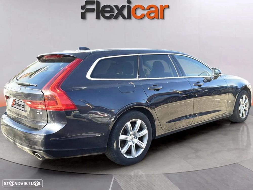 Volvo V90 2.0 D4 Momentum Plus Geartronic - 6