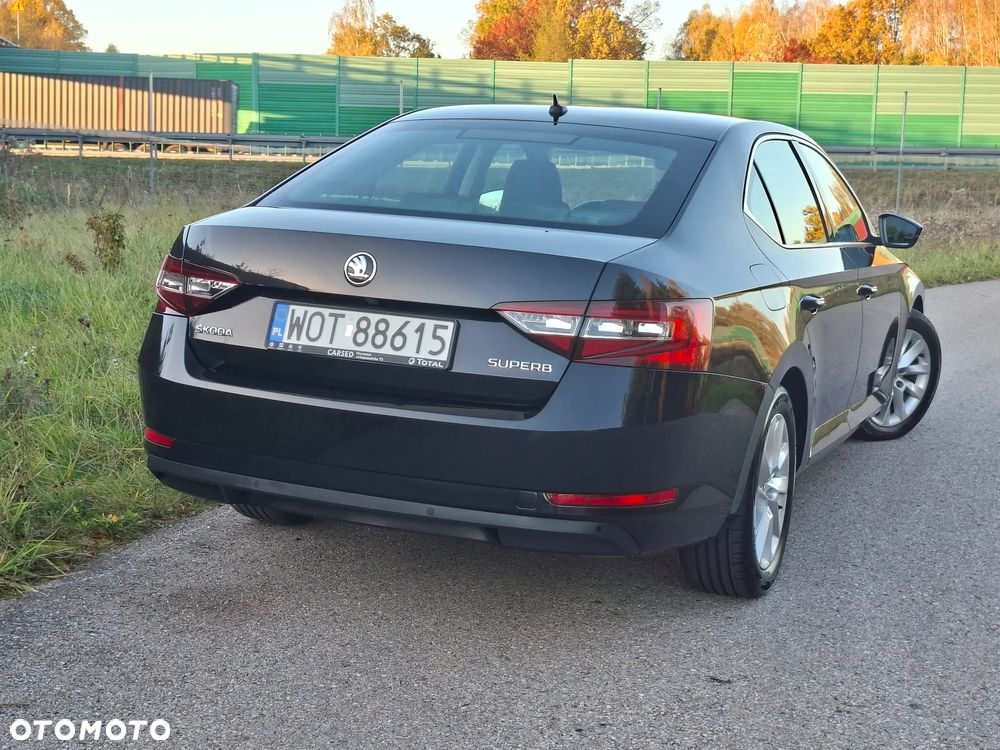Skoda Superb 2.0 TDI SCR Ambition DSG - 13