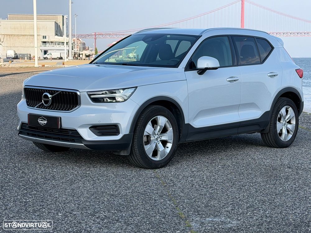 Volvo XC 40 1.5 T3 Momentum Geartronic - 12