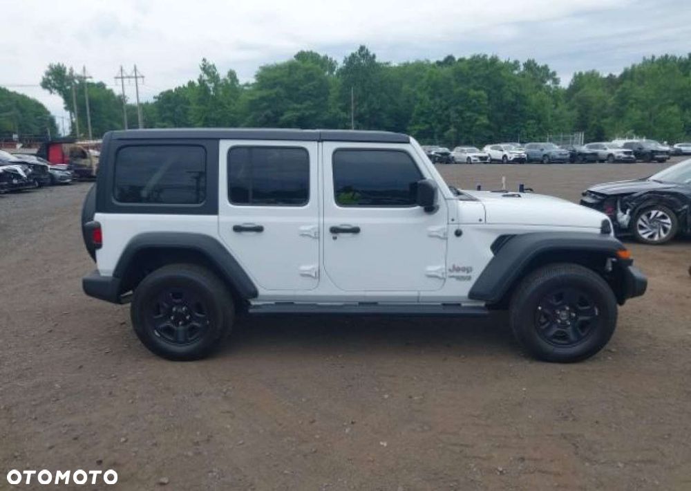 Jeep Wrangler - 9