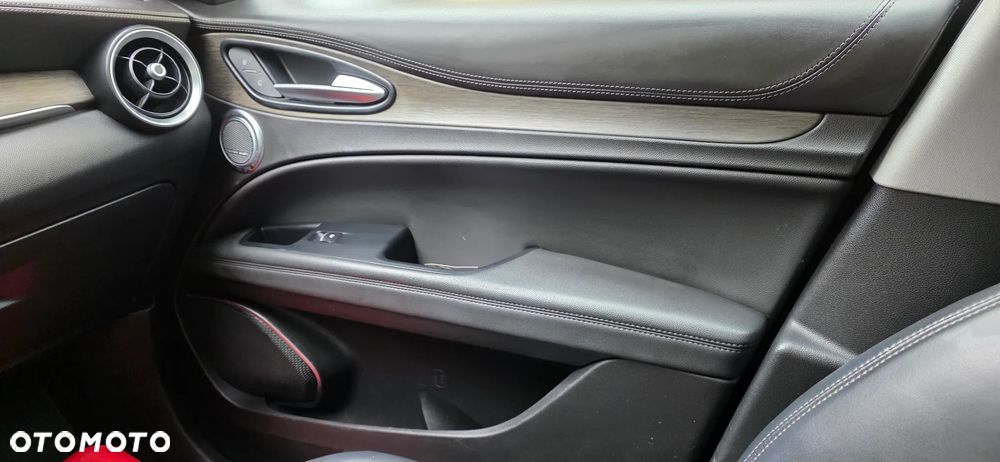 Alfa Romeo Stelvio 2.0 Turbo Super Q4 - 16