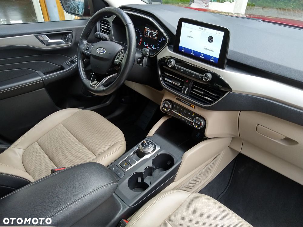 Ford Kuga - 13