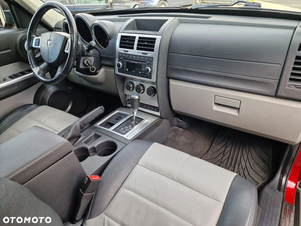 Dodge Nitro 2.8 CRD DPF Automatik R/T - 17