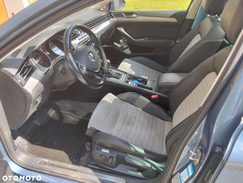 Volkswagen Passat 2.0 TDI Bi-Turbo BMT 4Mot Highline DSG - 15