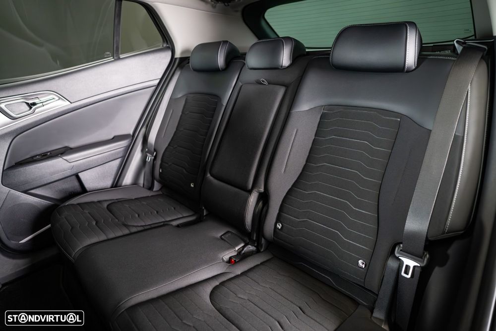 Kia Sportage 1.6 T-GDi PHEV Tech - 18