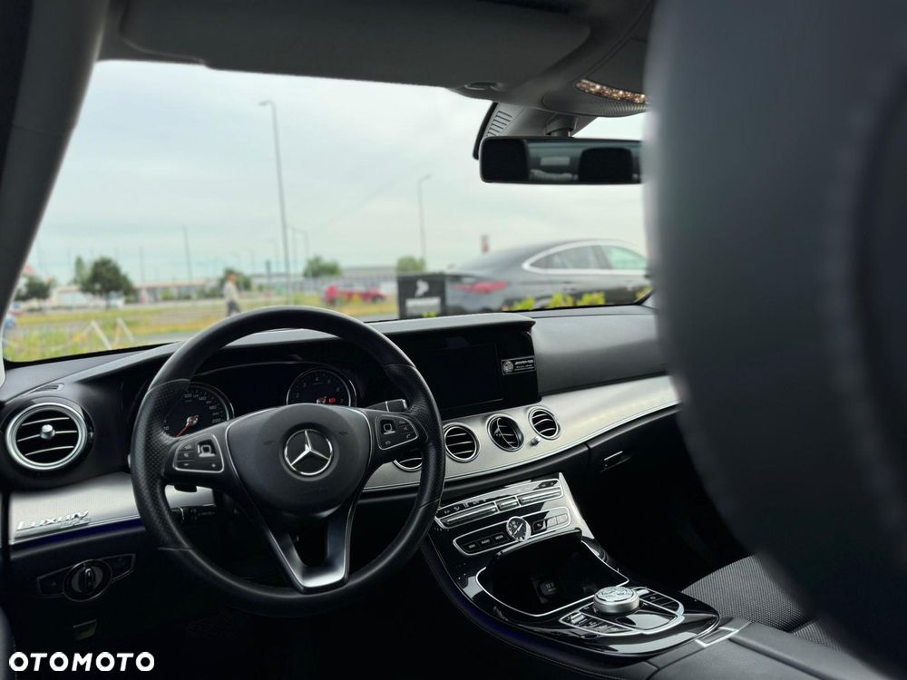 Mercedes-Benz Klasa E 200 9G-TRONIC Avantgarde - 24