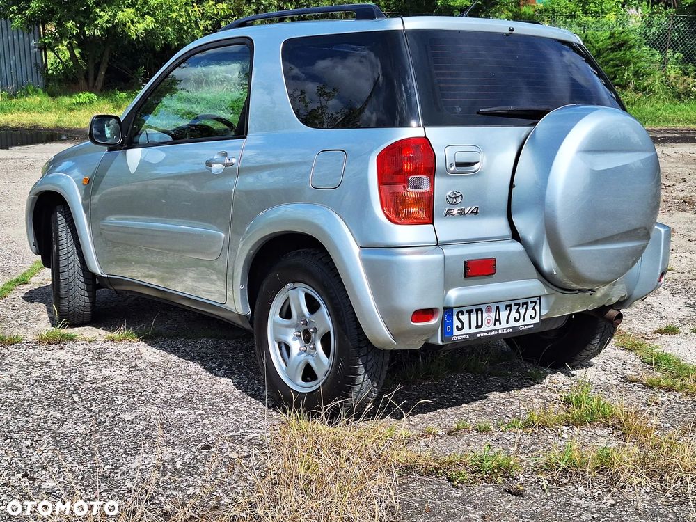 Toyota RAV4 D-4D 4x4 - 3