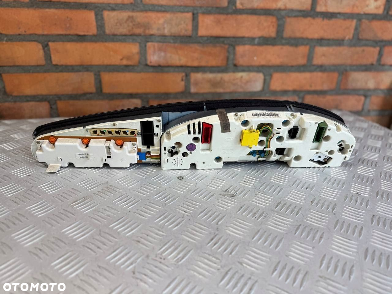 LICZNIK AUDI A6 C4 4A1 919 033 - 4