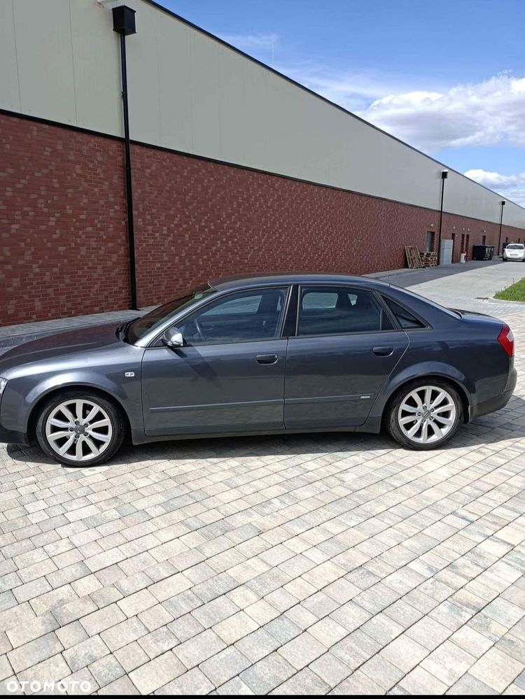 Audi A4 Limousine 2 - 8
