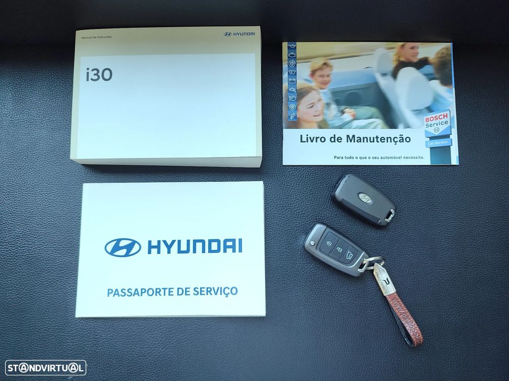 Hyundai i30 CW - 12
