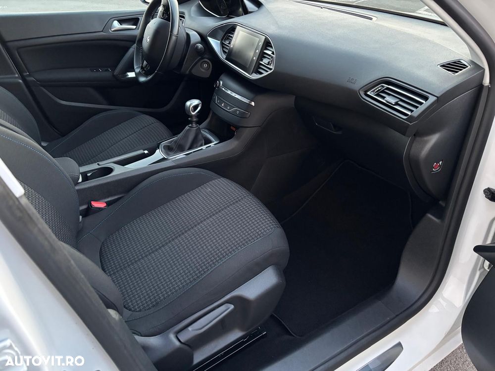 Peugeot 308 - 12