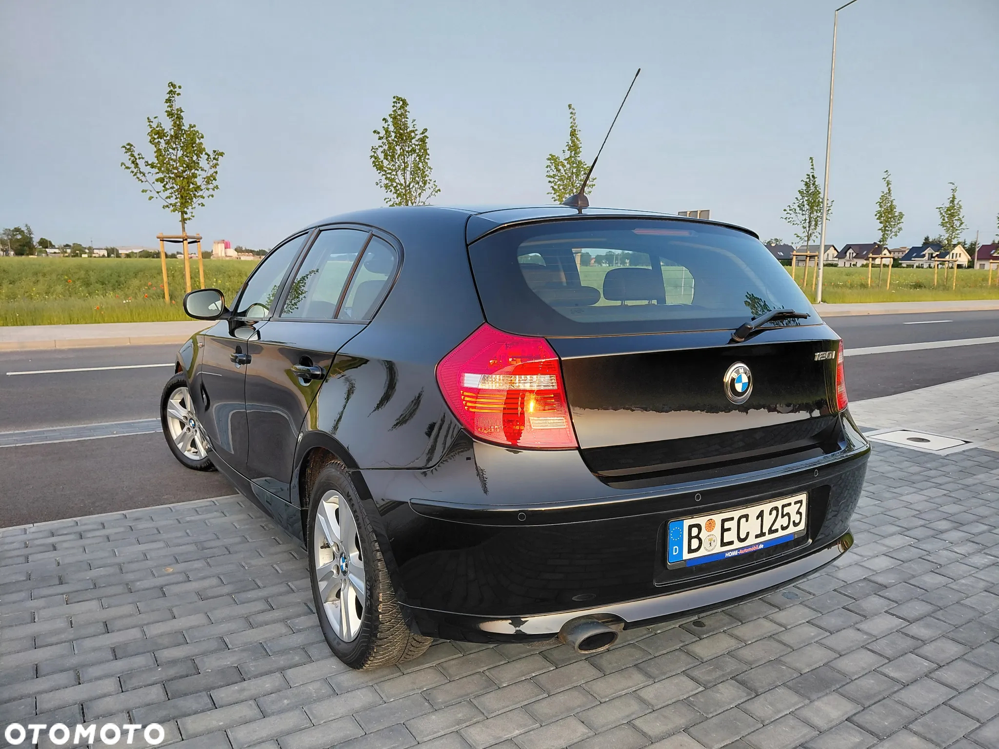 BMW Seria 1 120i - 4