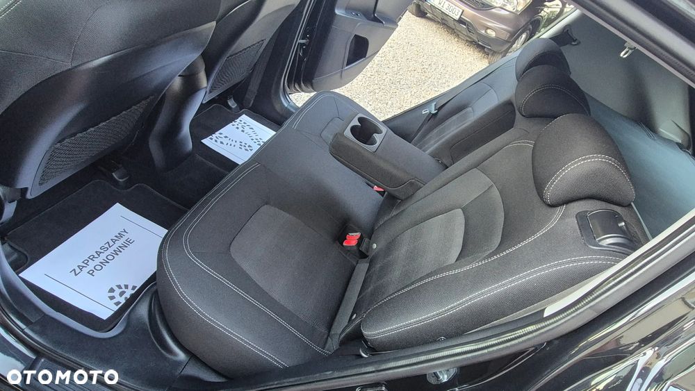 Kia Sportage 1.6 GDI Business Line L 2WD - 26