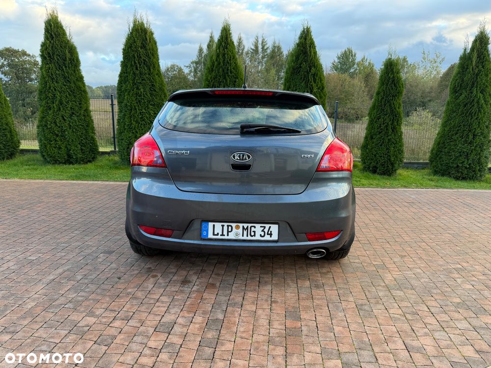 Kia Ceed - 7