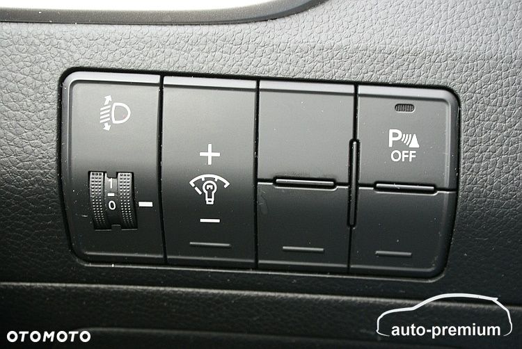 Hyundai i30 1.4 Fifa World Cup Edition - 23