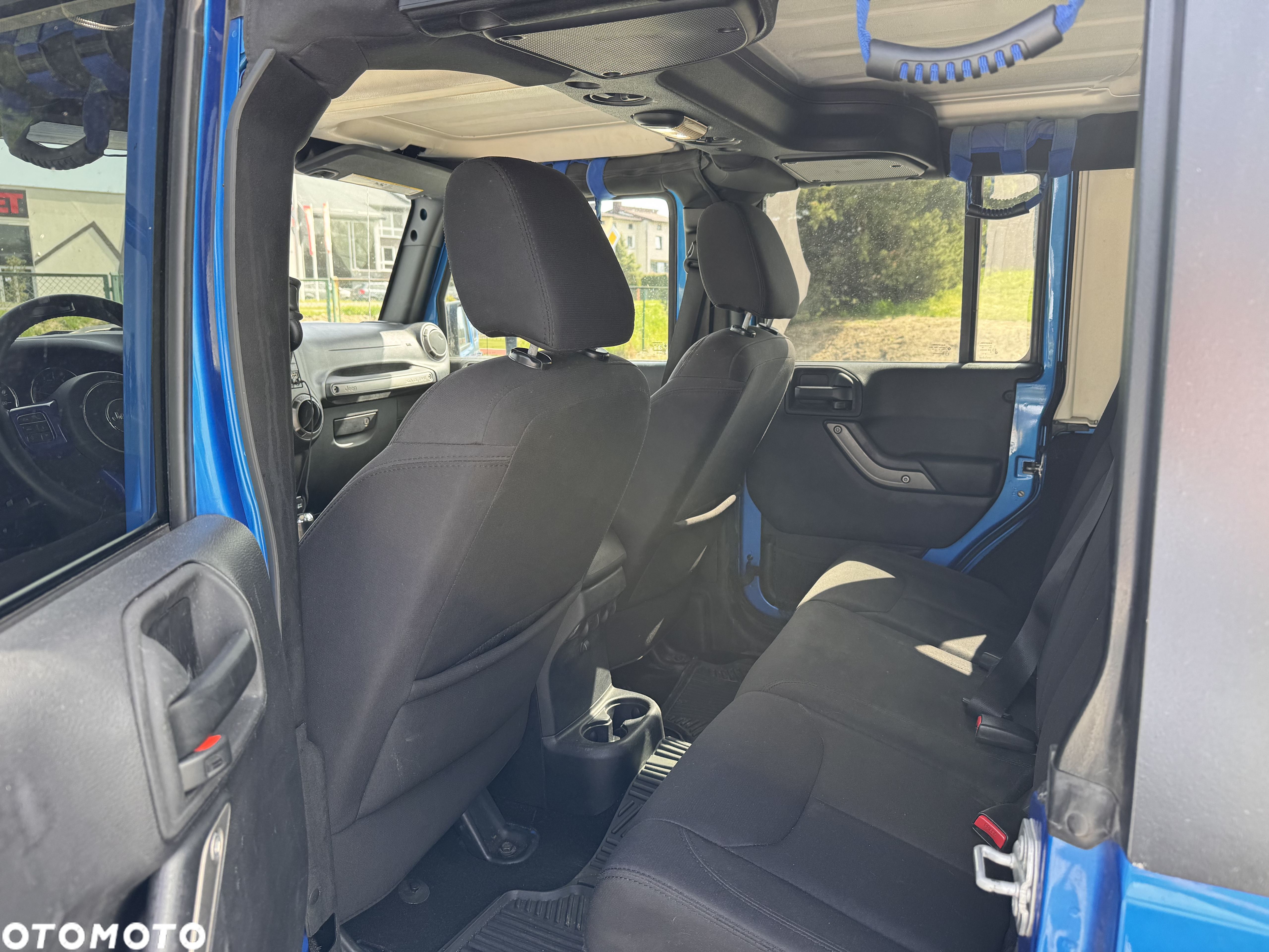 Jeep Wrangler - 10