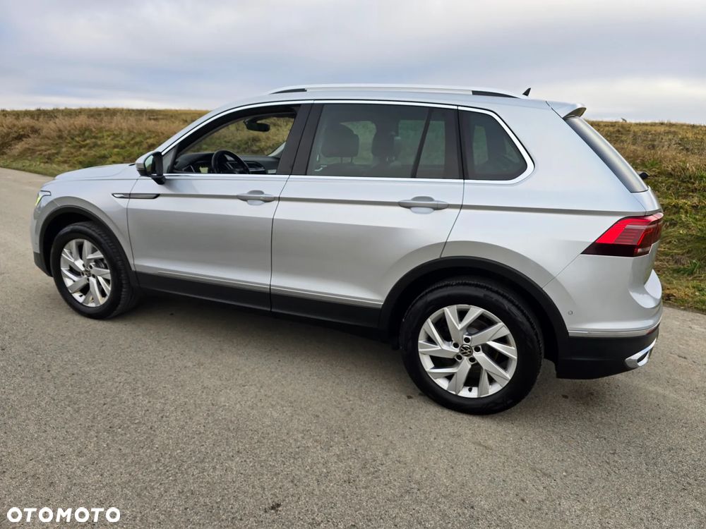 Volkswagen Tiguan 2.0 TDI SCR 4MotION DSG Elegance - 18