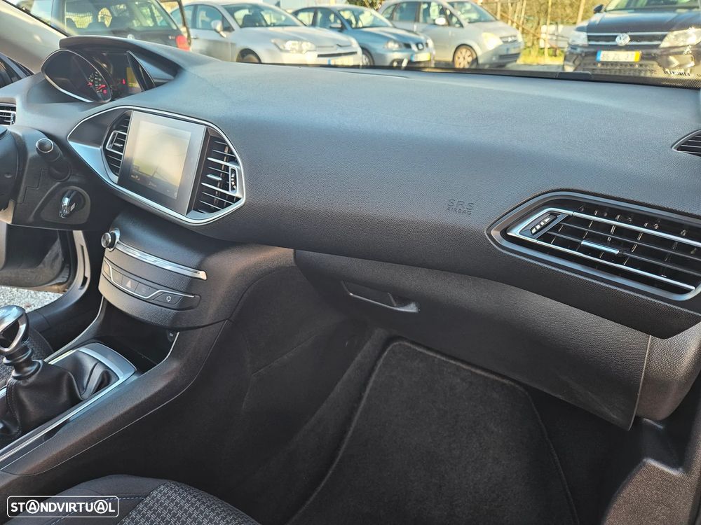 Peugeot 308 SW 1.5 BlueHDi Style - 16