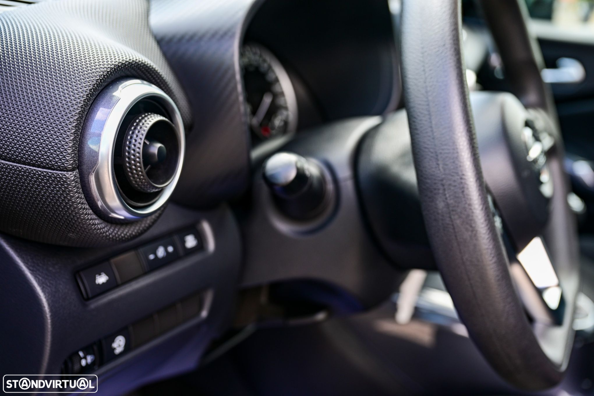 Nissan Juke 1.0 DIG-T N-Connecta - 34