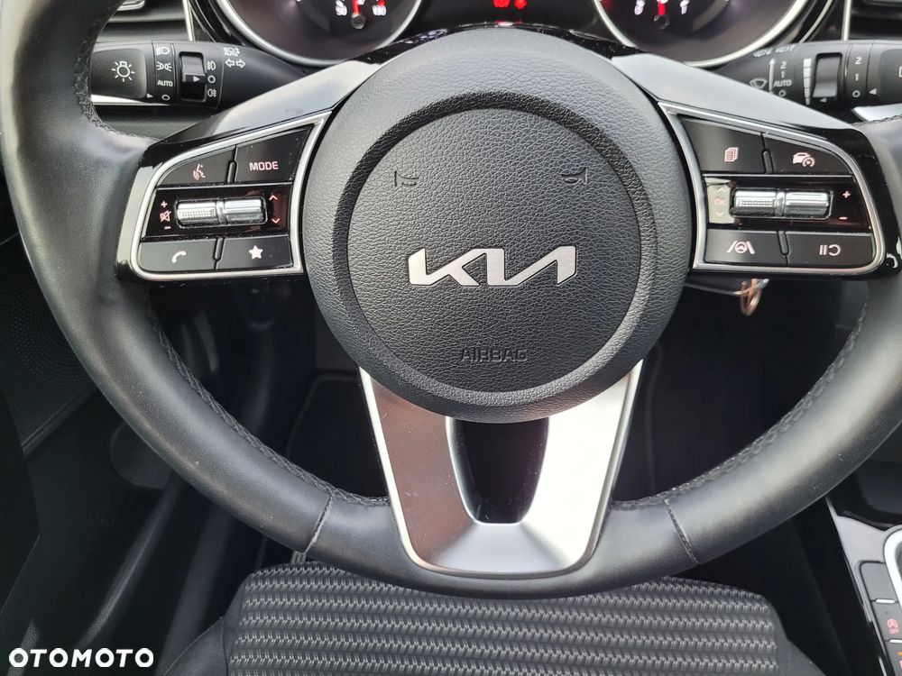 Kia Ceed 1.0 T-GDI 120 OPF Edition 7 - 10
