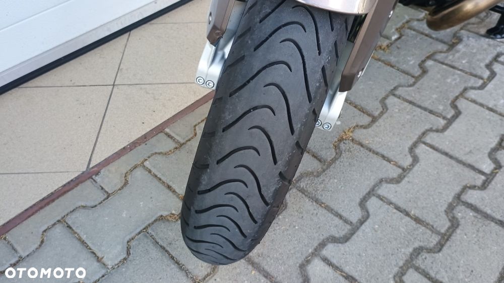 BMW R - 16