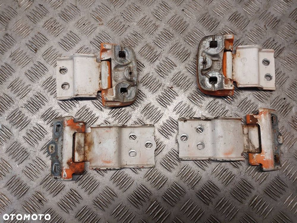 ZAWIAS DRZWI TYŁ (SKRZYDEŁKA) KOMPLET CITROEN JUMPER II - 2