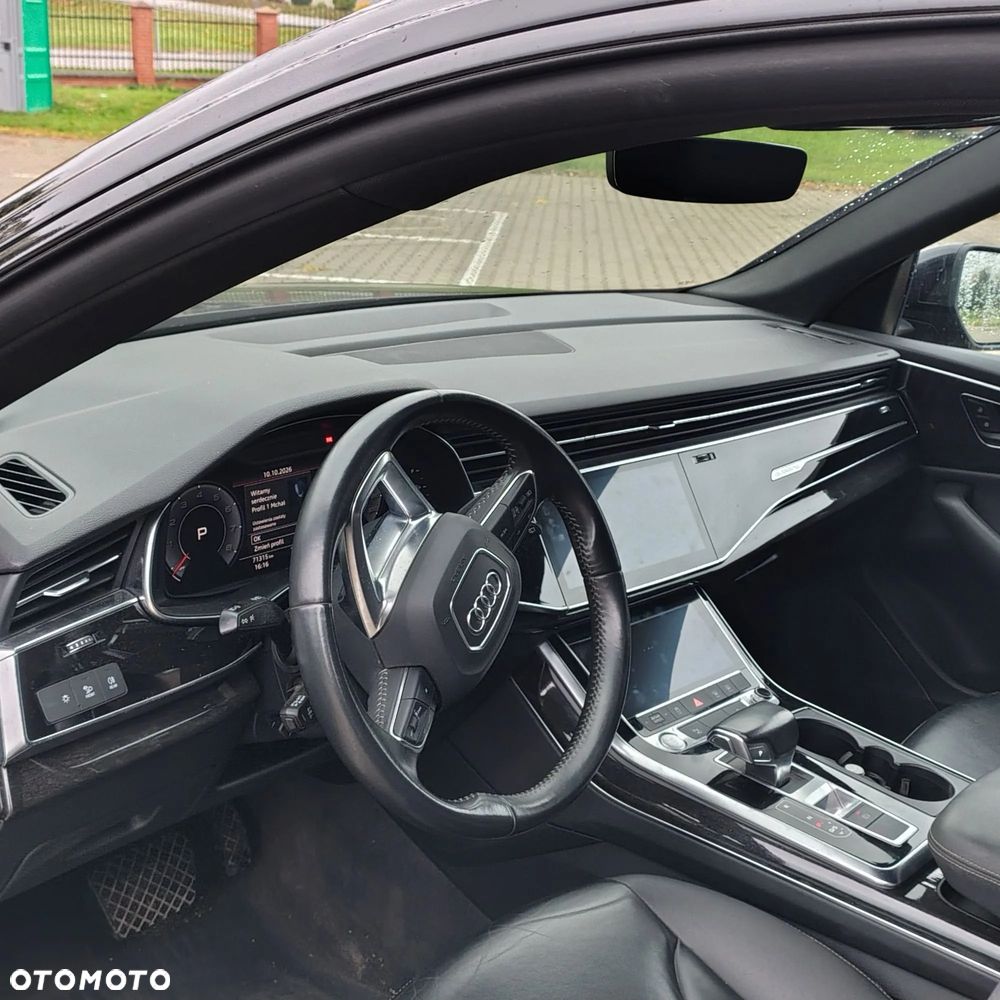 Audi Q8 55 TFSI mHEV Quattro Tiptronic - 25