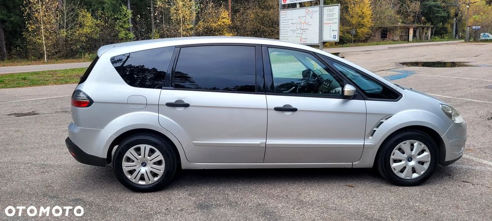Ford S-Max - 9