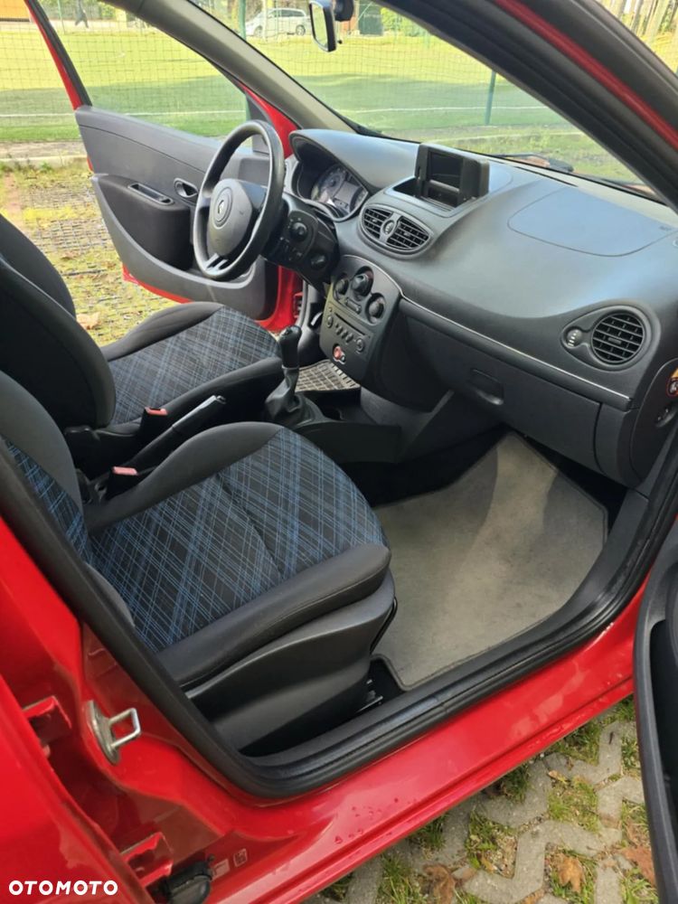Renault Clio 1.2 16V Alize - 6